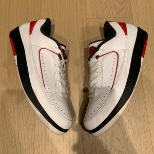 Air Jordan retro 2 Chicago low sz 12 2016 832819-101